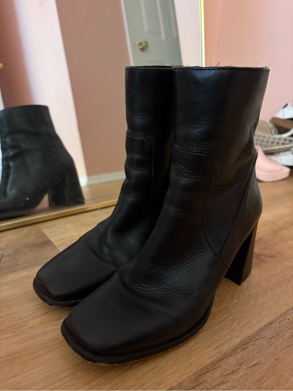 Tahari Black Leather Square-Toe Block Heel Ankle Boots